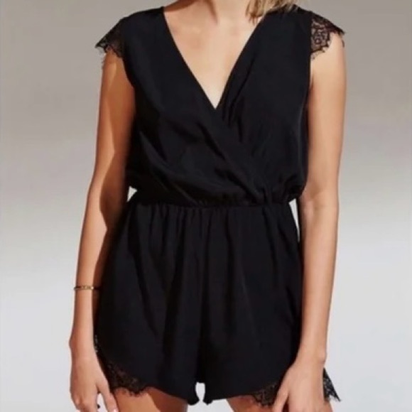 Kimchi Blue| Silky Black Shorts Romper with Lace Details Sz M - Picture 1 of 5